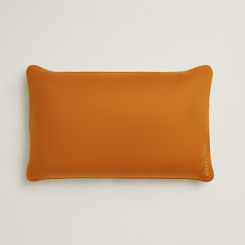 Casaque pillow | Hermès Hong Kong SAR Casaque pillow | Hermès Hong Kong SAR